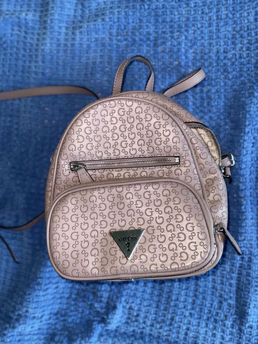 Раница Guess - розова