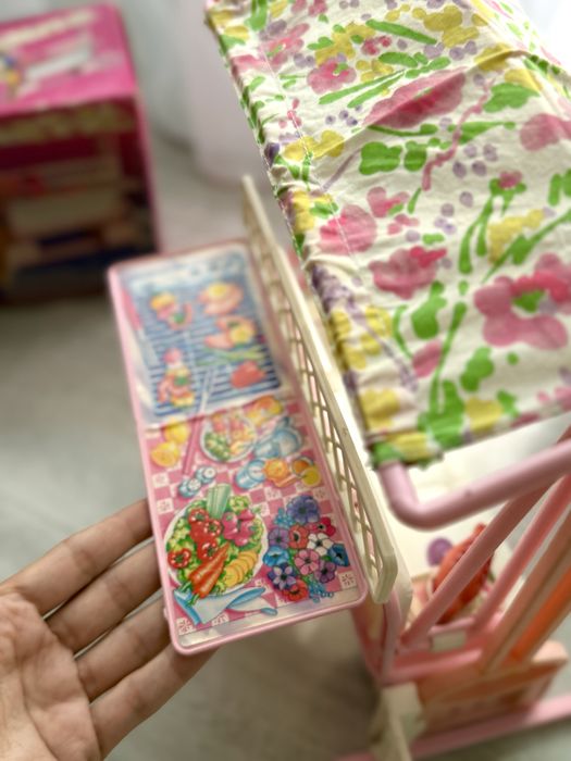 Винтидж Barbie комплект 2в1 – градинска люлка и барбекю