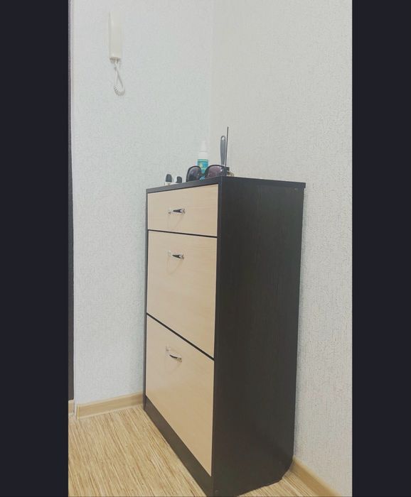 Продам обувницу в отличном состоянии