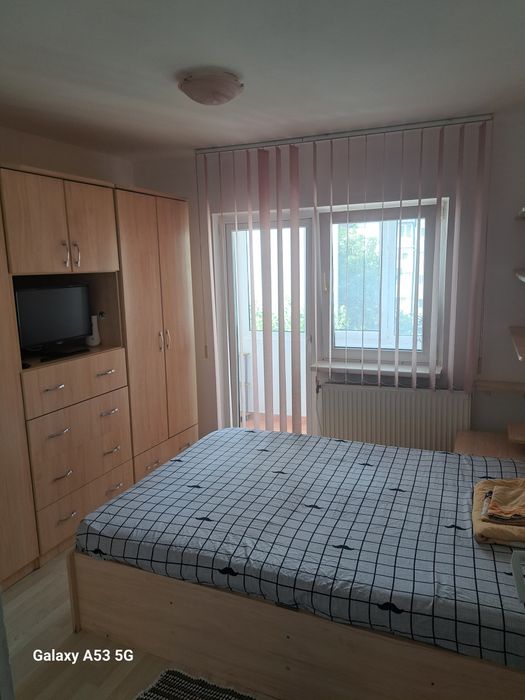 Apartament 3 camere,de inchiriat