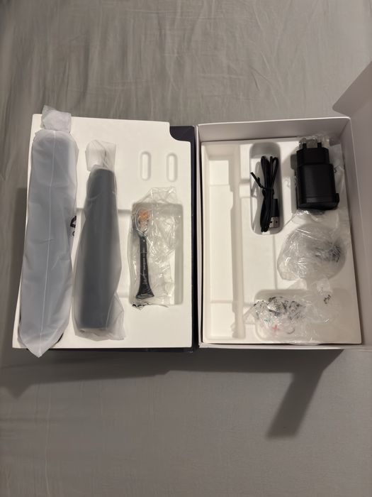 Periuta Electrica Philips Sonicare 9900 DiamondClean Prestige - Noua