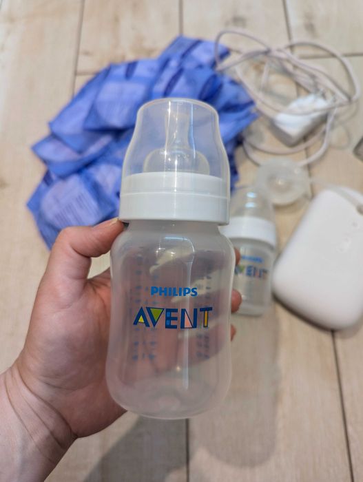 Електрическа помпа за кърма Philips Avent с кошче за новородено