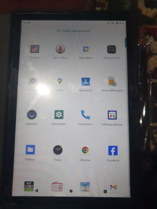 Планшет сотилади