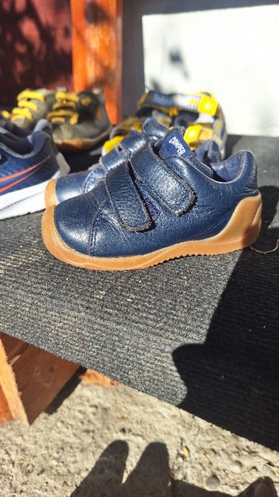6 perechi de papuci pentru copii