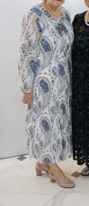 Продам женские платья