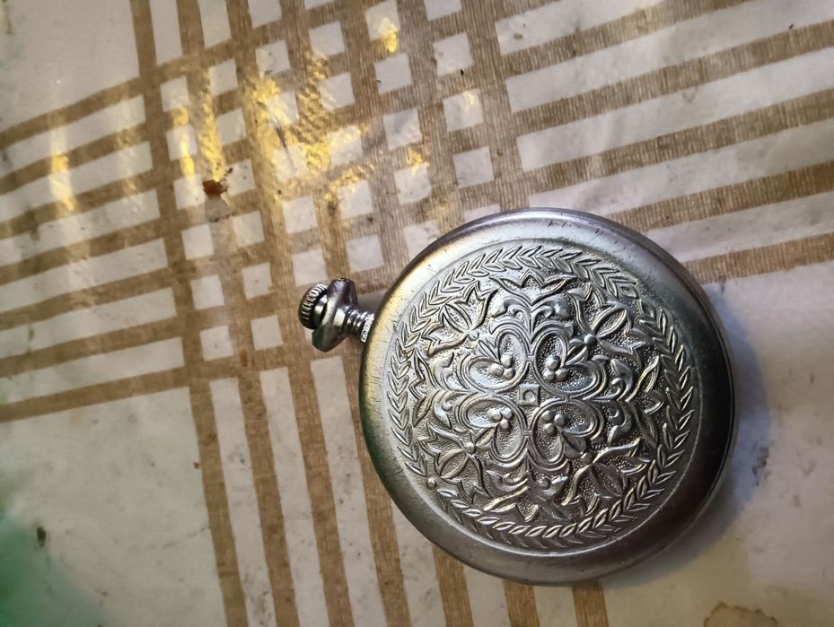 Часы карманные механические