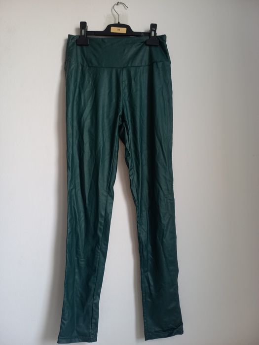 Colanți / pantaloni skinny imitație piele – mărimea M/L