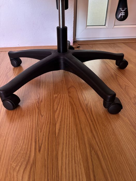 Scaun birou in stare buna