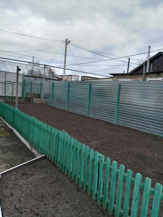 Продам 1/2 дома Военный городок