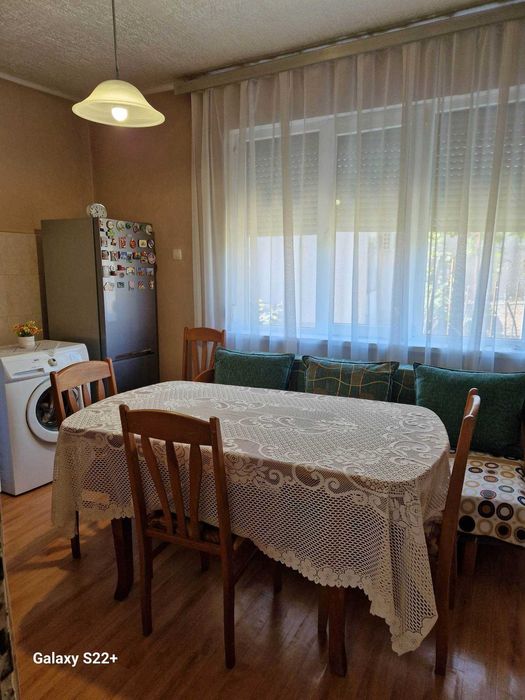 Продава се Къща в Плевен, Сторгозия - 210 кв.м за 900 €/кв.м - Снимка #2