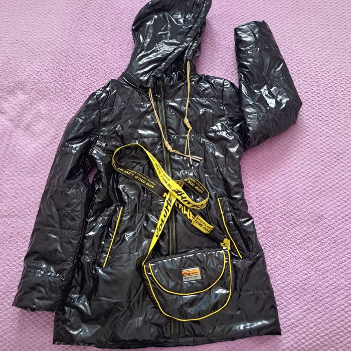 Продам куртку 9-11л.