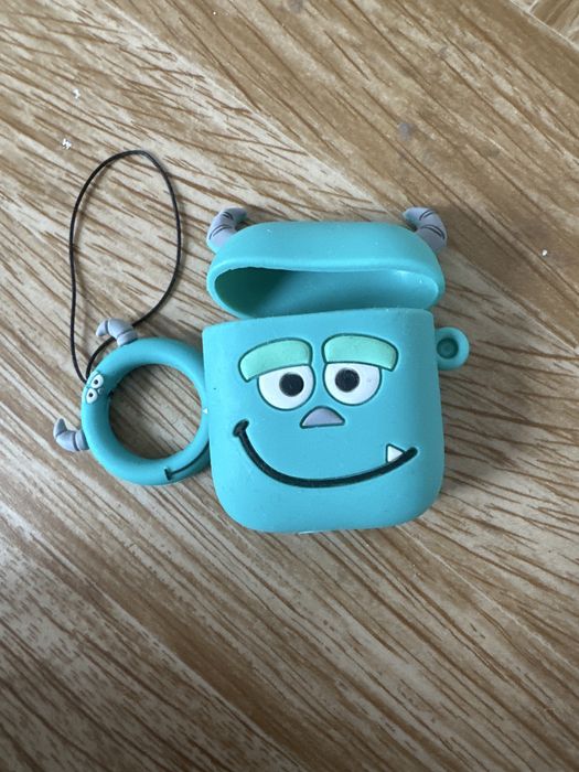 Чехлы на airpods 1,2