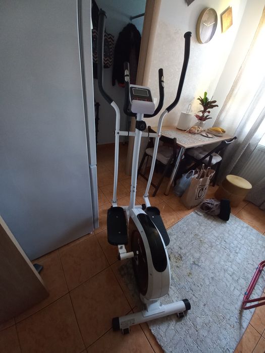 Bicicletă eliptică germană