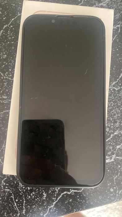 Продам Айфон 13  (128гб)