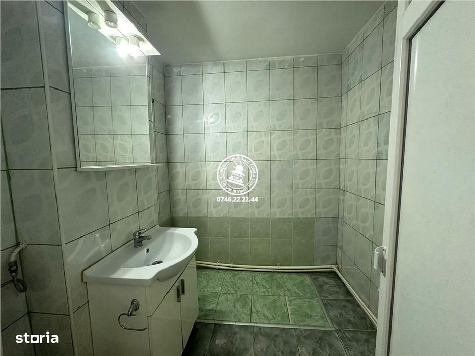 Spatiu comercial de inchiriat Alexandru cel Bun