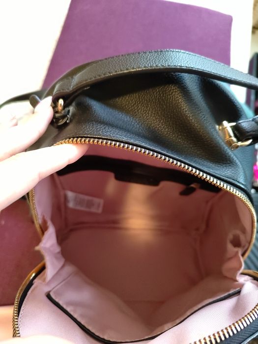 LIU JO раница от еко кожа с перлени мъниста