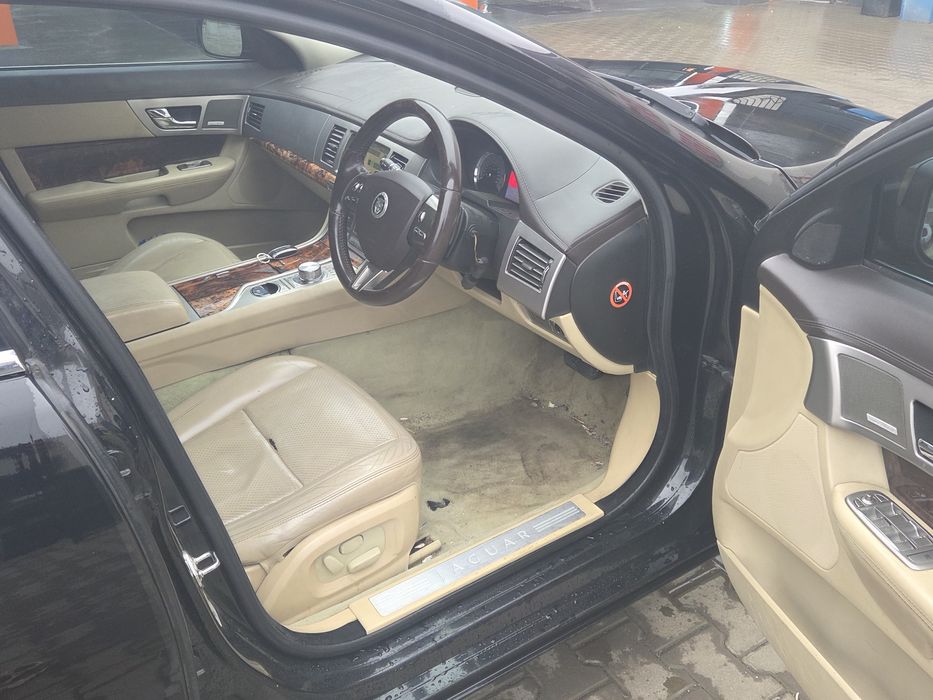 Jaguar XF 2.7 diesel v6 Bower Wilkins  2009 Acte expirate
