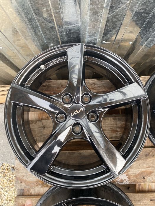 17 цола 5 х 114.3 мм Киа , Мазда , Хюндай , Тойота Kia , Mazda