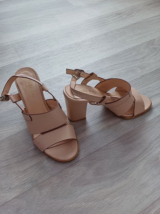 Замшевые туфли новые