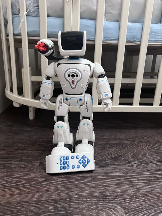 Продам игрушки роботов