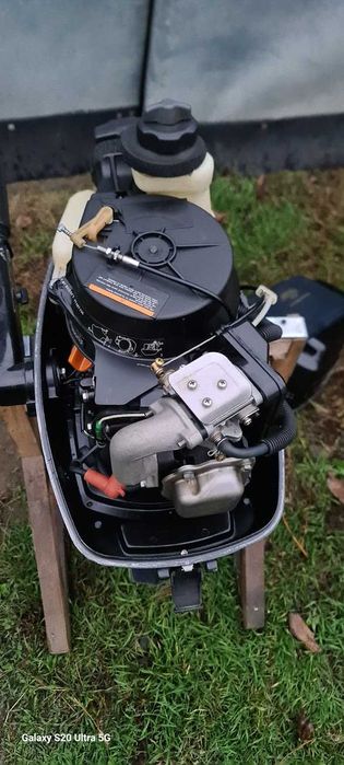 Motor de barca Parsun 5 cp,4 timpi modificat la 6cp,acte aproape nou