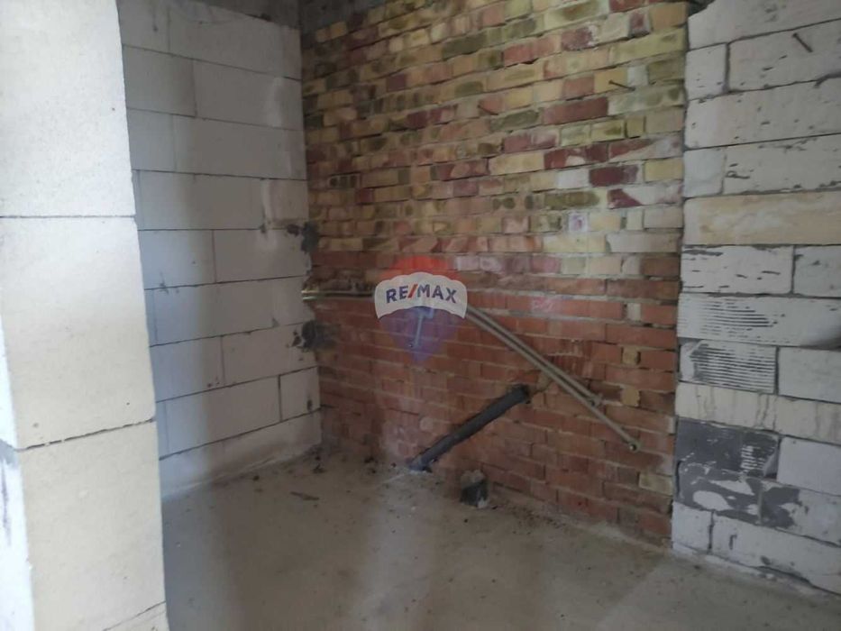 Продава се Къща в с. Храброво, Област Добрич - 140 кв.м за 393 €/кв.м - Снимка #10