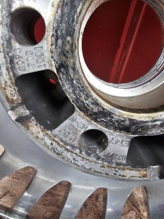 Janta 23 spate Mercedes GLS W167 Maybach cod A1674011700