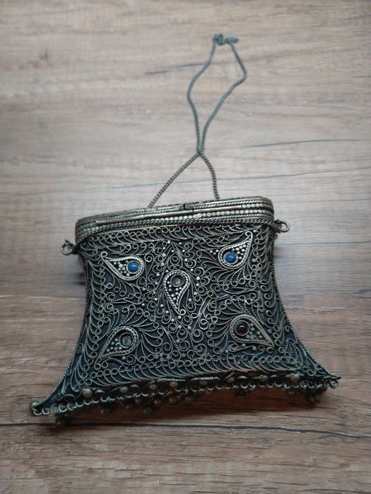 Продавам антикварна сребърна Барутница филиграм 19-век уникална