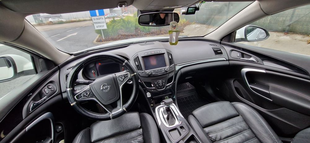 Opel insignia Sport tourer 4x4
