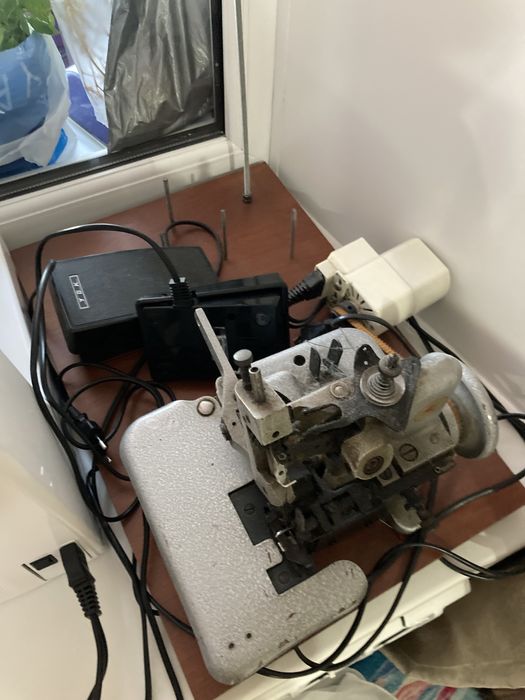 Продам оверлок промышленный 51 класс.