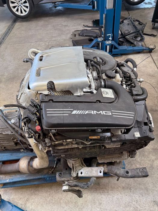dezmembrez sau vand motor mercedes C63s amg , cod motor 177980 an 2017