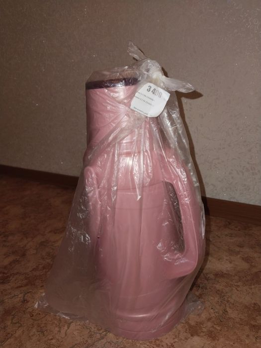 Продам термос 3,2л