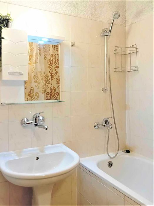 Дава се под наем Тристаен апартамент в София, Манастирски ливади - 110 кв.м за 612 € - Снимка #5