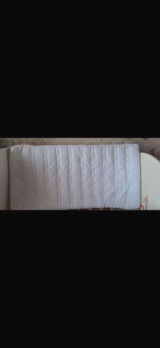 Детская кроватка с матрасом