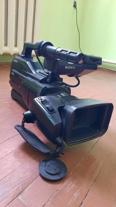 Видеокамера Sony 1500