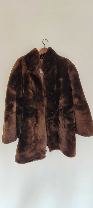 Haină de blană naturală, fabricată în România