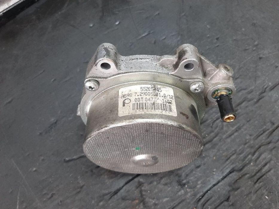 pompa vacuum 1.9 jtd  alfa romeo gt 147 156 fiat bravo 2  55205445