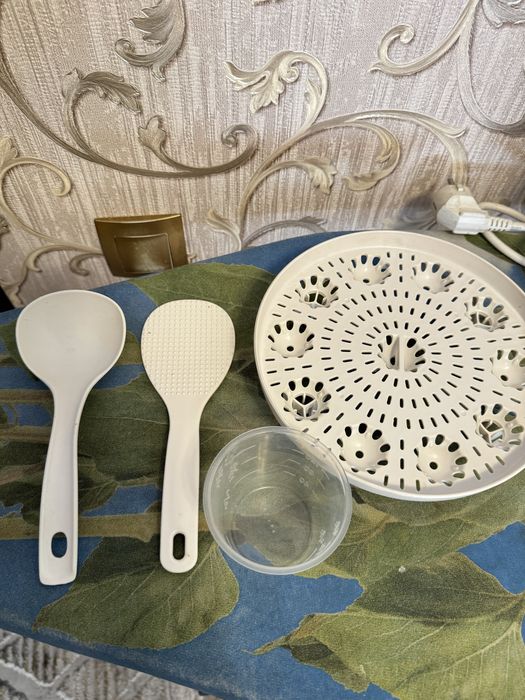 Продам мультиварку bork u 500