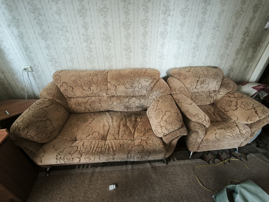 Продам мягкий уголок