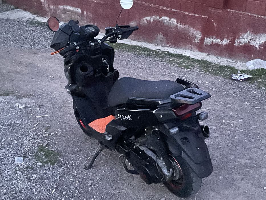 Продам мопед tank 150cc