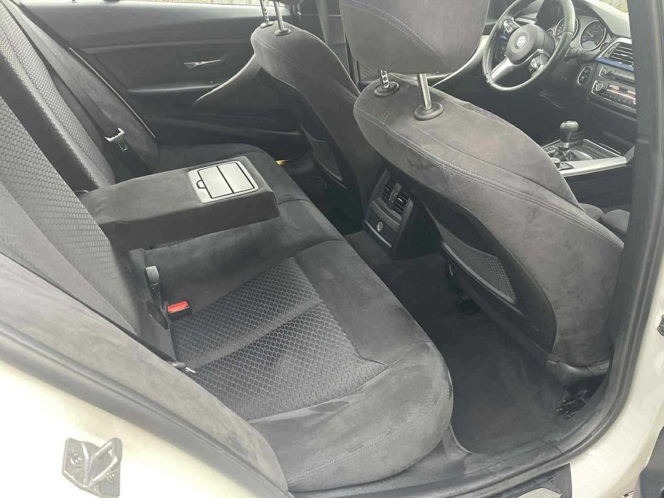 BMW 318D 2013 г цялостен М пакет 2.0 143 кс 6 скорости