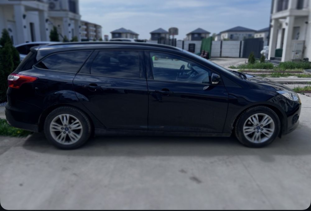 Ford focus 2014 1.0 ecobooster benzina perfecta stare de functionare masina personala
