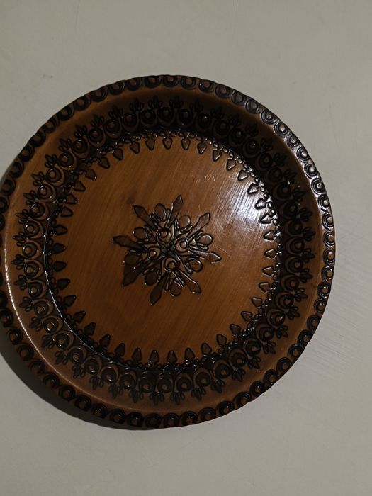 Farfurii lemn decorative