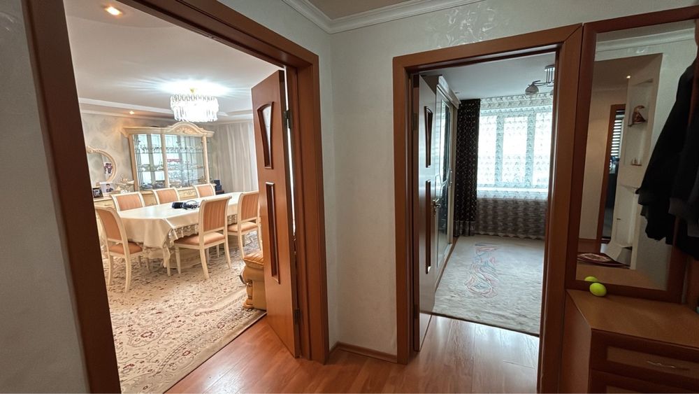 Продам квартиру в обкомовском доме