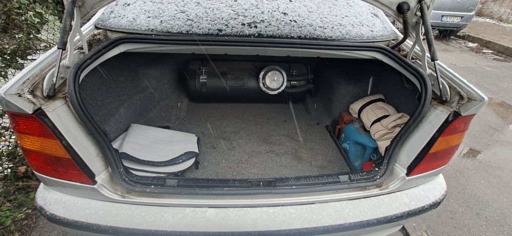 Продава BMW 318i e46