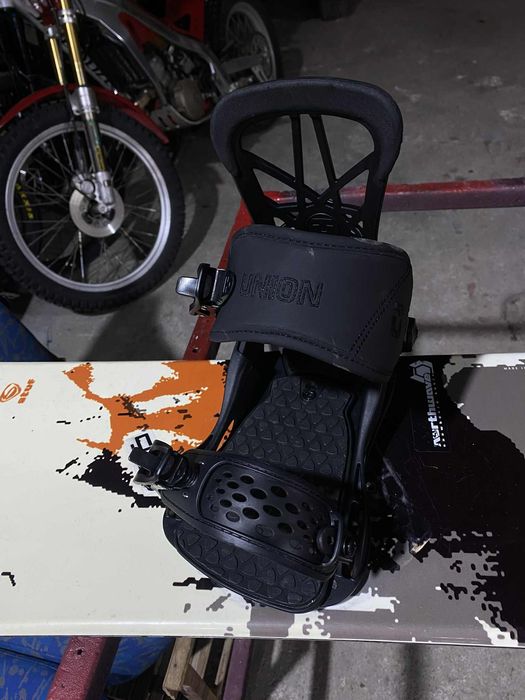 Сноуборд дъска + АПАРАТИ