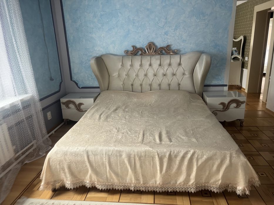 Спальний гарнитур