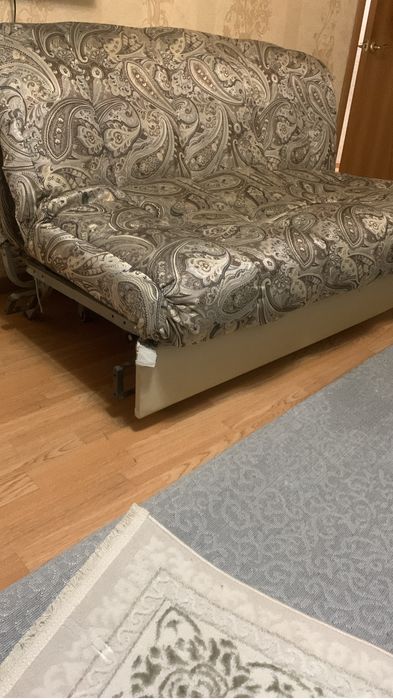 Отдам диван, самовывоз