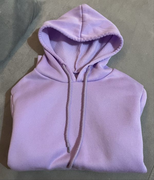 изчистен  суичър