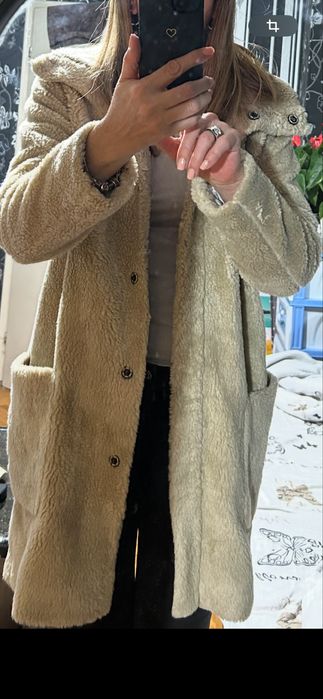 Палто .Със свален етикет,само пробвано.